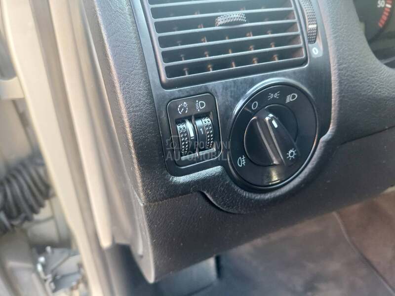 Volkswagen Golf 4 REZERVISAN