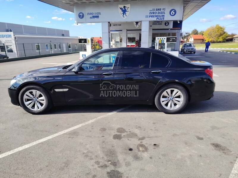 BMW 730 