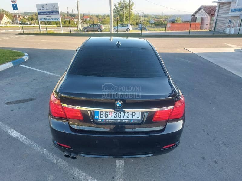 BMW 730 