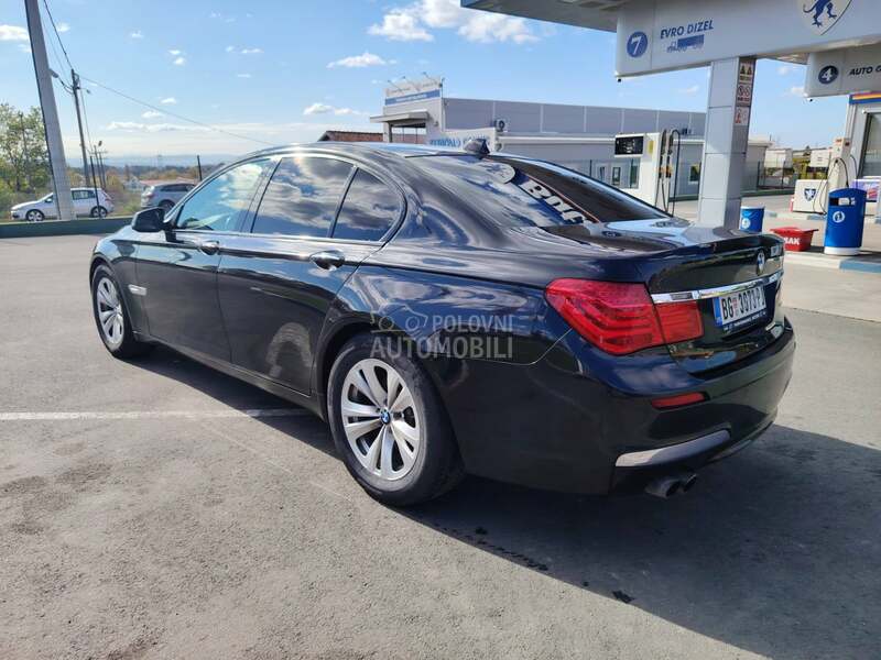 BMW 730 