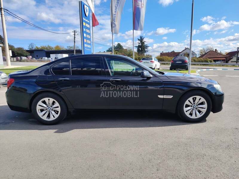 BMW 730 