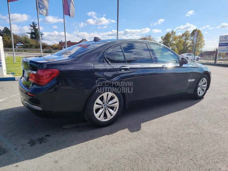 BMW 730 