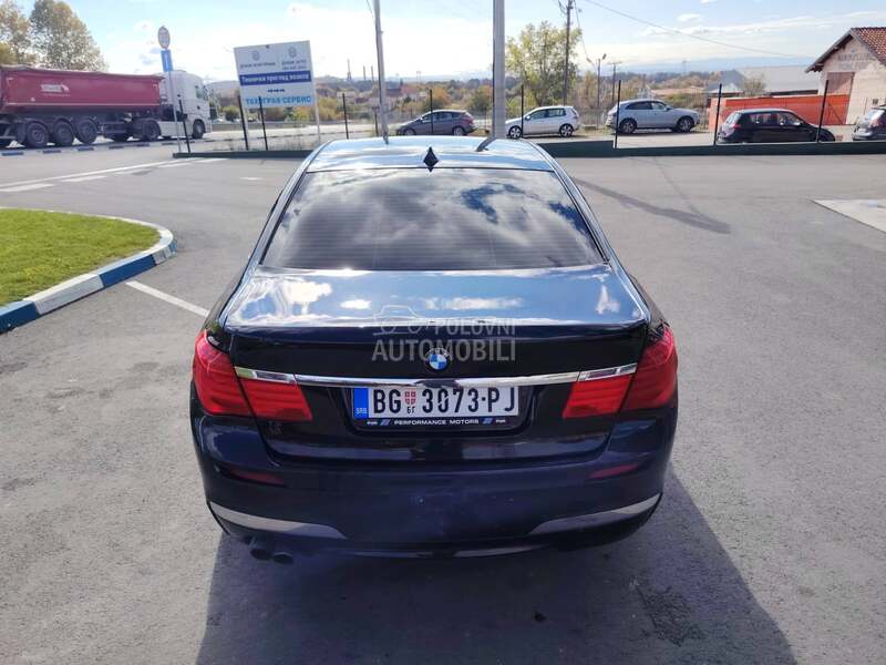 BMW 730 