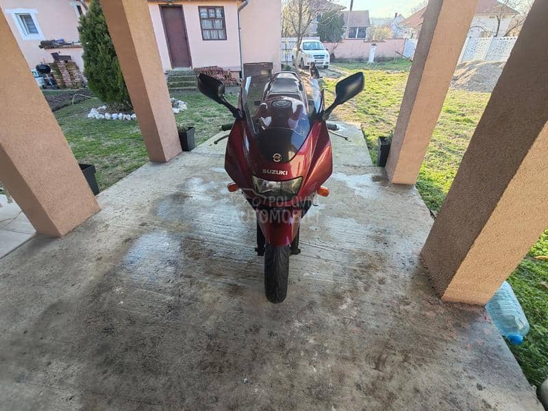 Suzuki Rf900