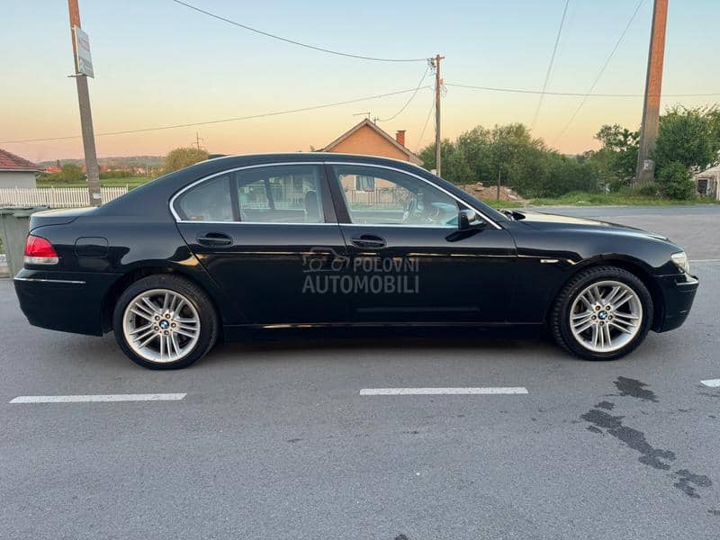 BMW 730 S A M O  K E S