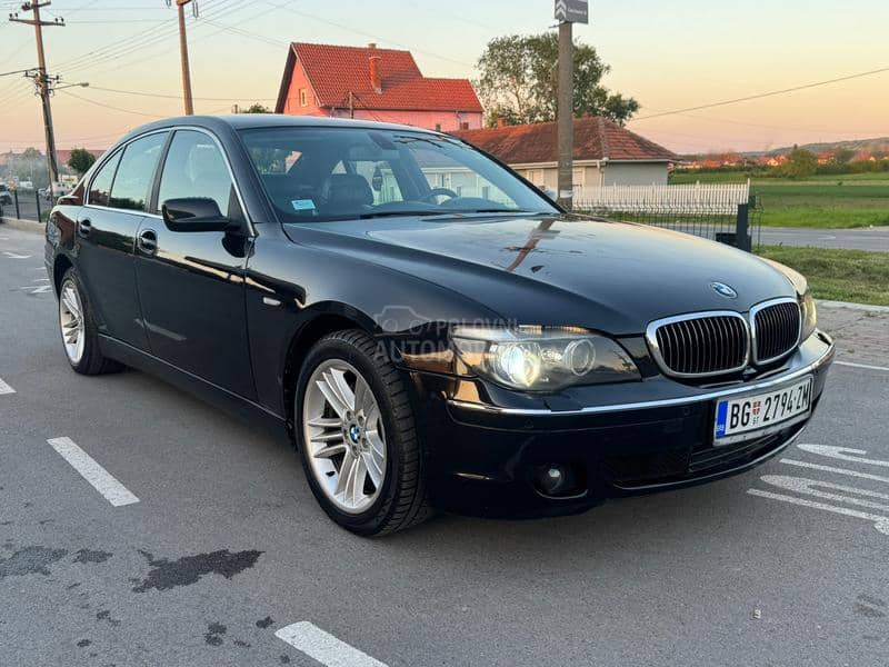 BMW 730 S A M O  K E S