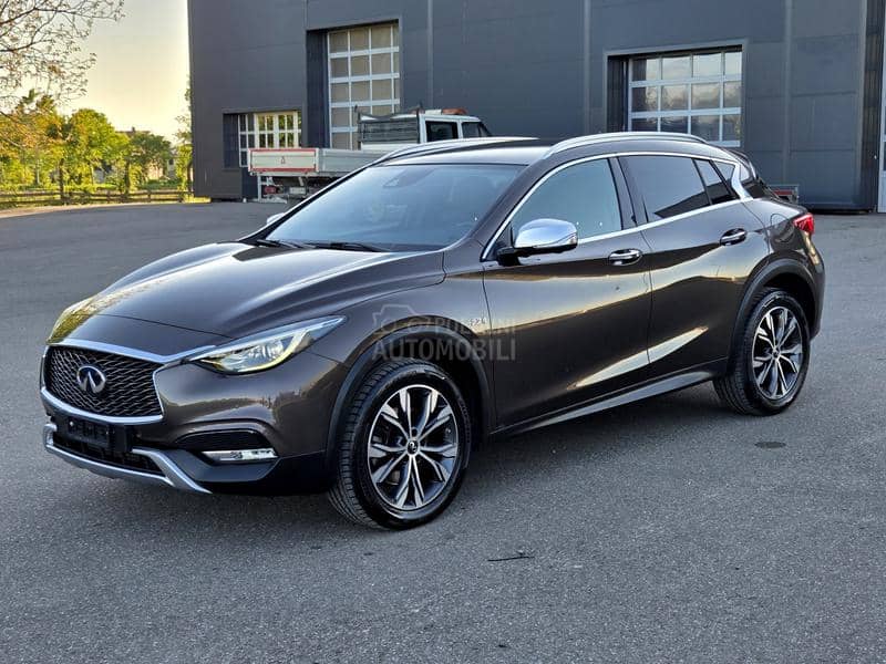Infiniti QX30 /Premium Tech AWD/
