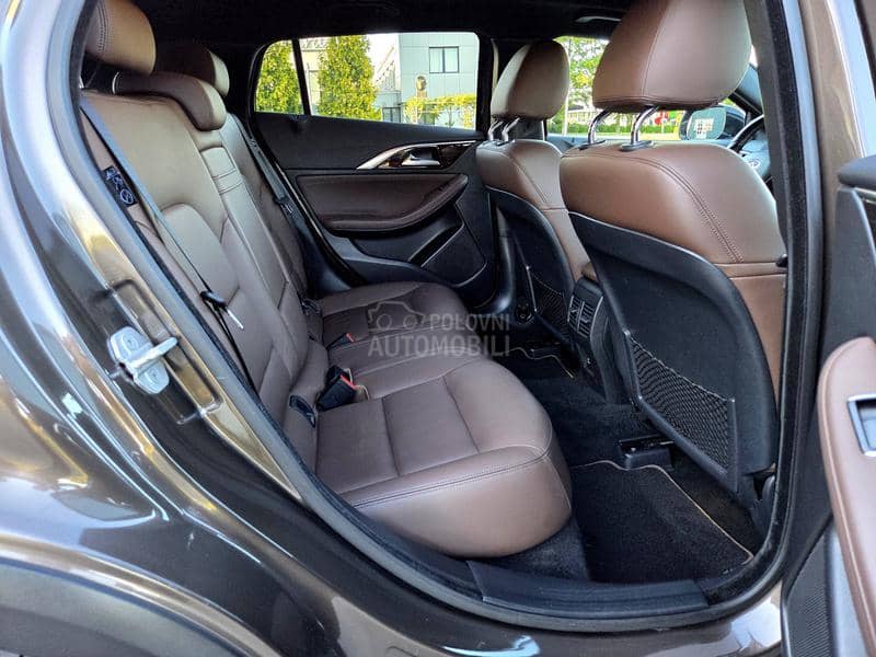 Infiniti QX30 /Premium Tech AWD/