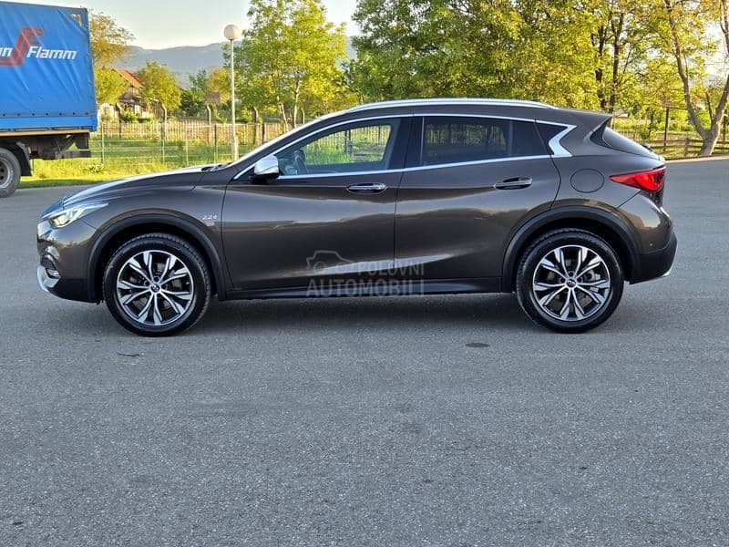Infiniti QX30 /Premium Tech AWD/