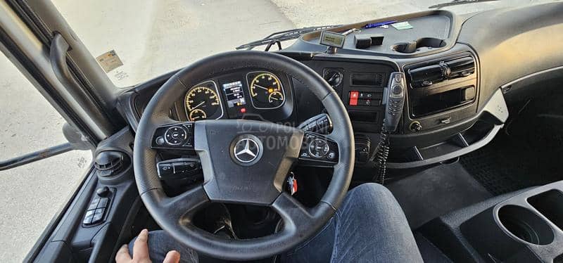 Mercedes Benz 816 5.2m