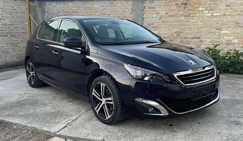 Peugeot 308 1.2b