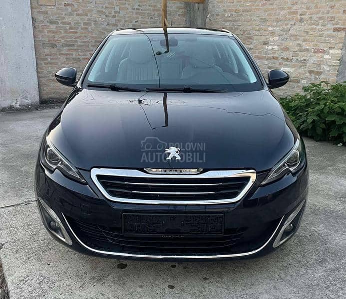 Peugeot 308 1.2b