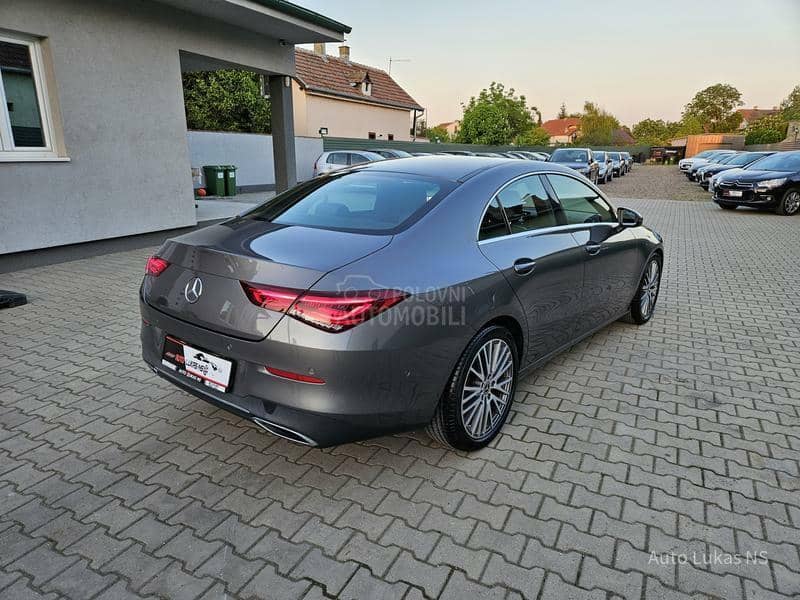 Mercedes Benz CLA 180 