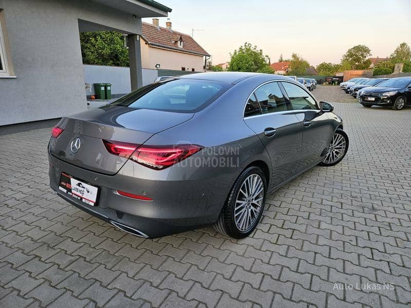Mercedes Benz CLA 180 