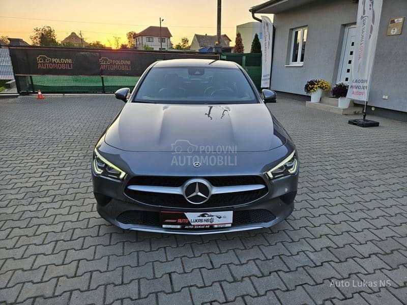 Mercedes Benz CLA 180 