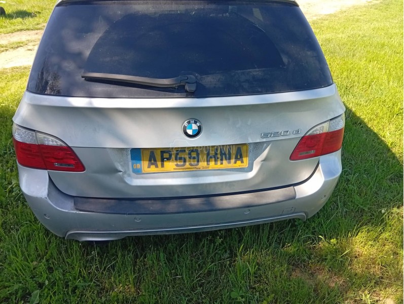 BMW 520 -  kompletan auto u delovima