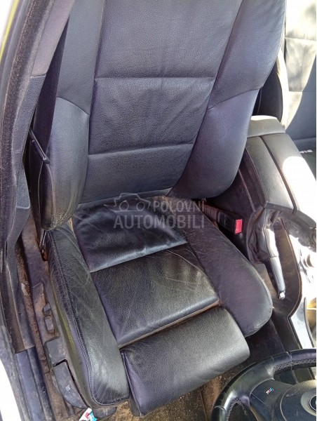 BMW 520 -  kompletan auto u delovima