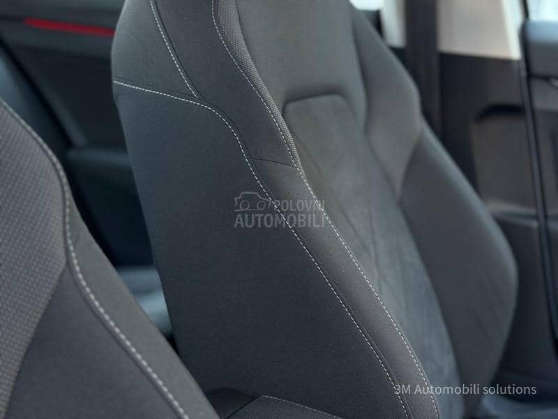 Volkswagen Golf 8 2.0D/DSG//STYLE/150