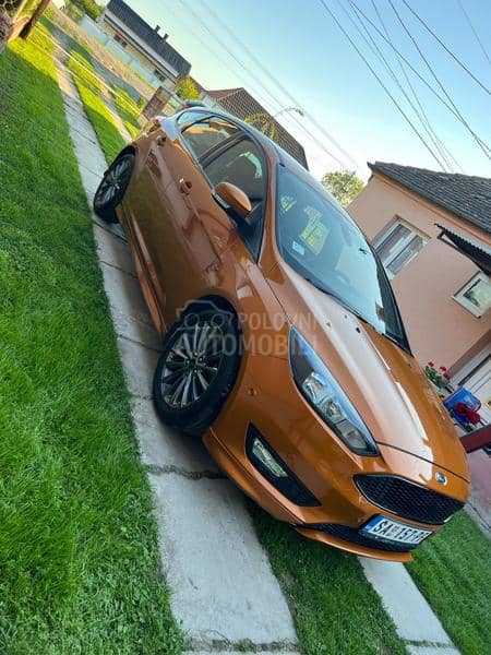 Ford Focus 1.5TDCI ST-LINE