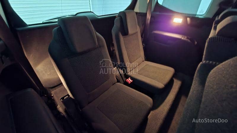 Peugeot 5008 1.6 VTI