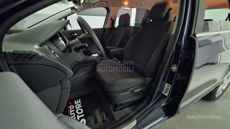 Peugeot 5008 1.6 VTI