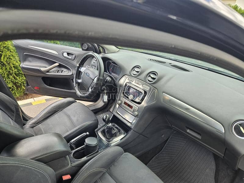 Ford Mondeo Titanium