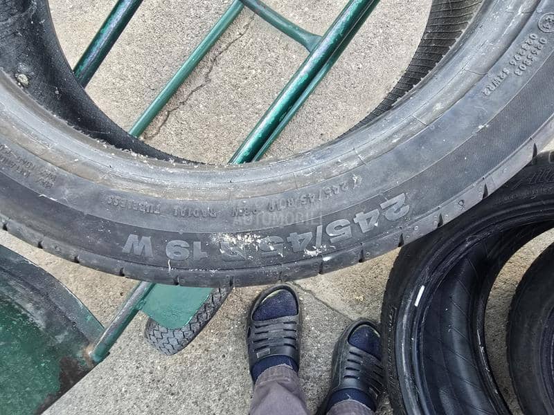 Continental 245/45 R19 Letnja