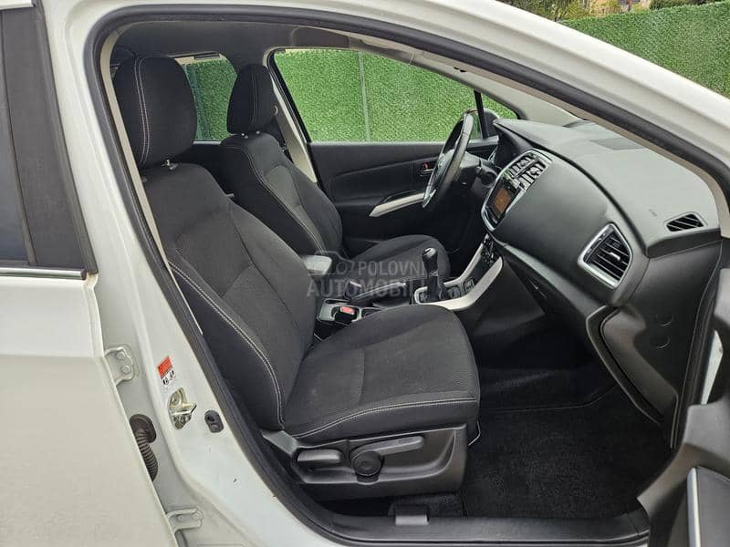 Suzuki SX4 S-Cross Oprema Odli čan
