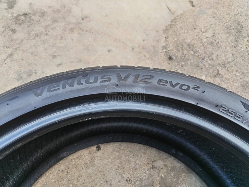 Hankook 255/35 R19 Letnja