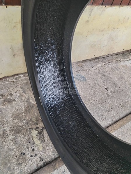 Bridgestone 235/45 R21 Letnja