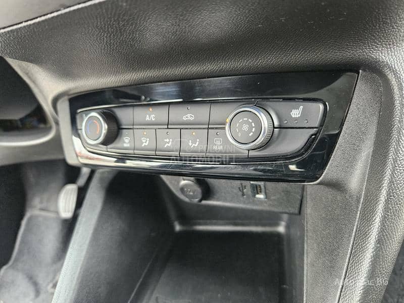 Opel Corsa F 1.5cdti LED/NAV
