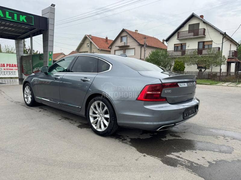 Volvo S90 