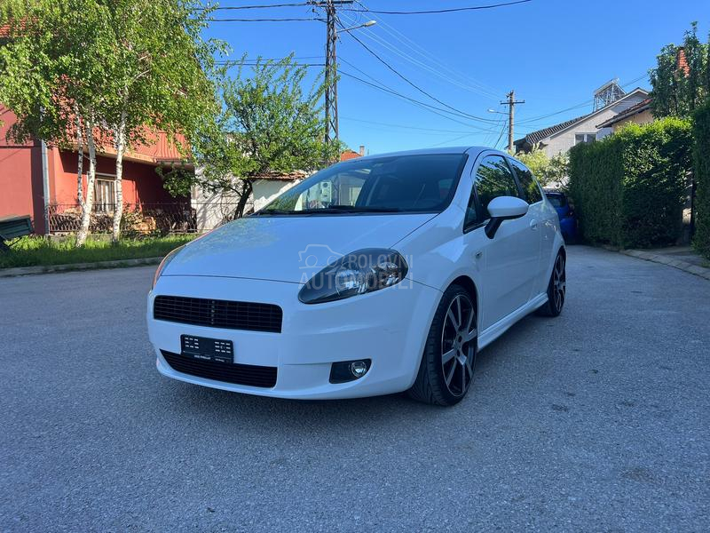 Fiat Grande Punto iz CH Sport