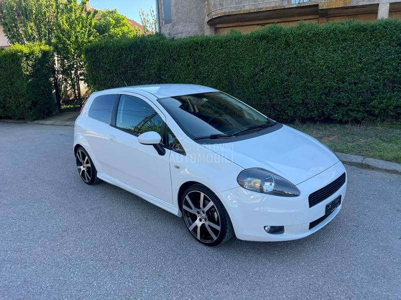 Fiat Grande Punto iz CH Sport