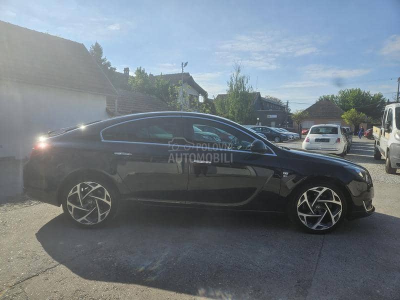 Opel Insignia OPC LINE