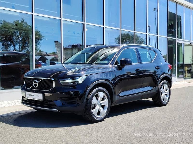 Volvo XC40 2.0 D3 MOMENTUM A/T