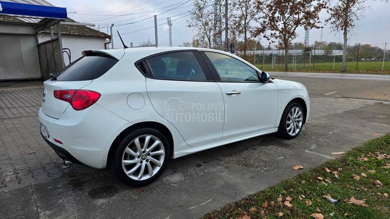 Alfa Romeo Giulietta 