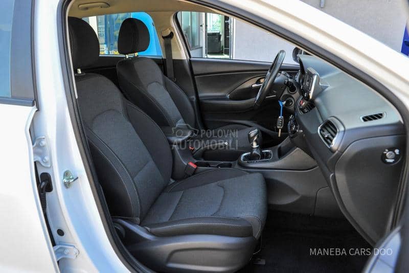 Hyundai i30 1.5 DPI