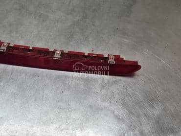 Trece stop svetlo za Seat Leon