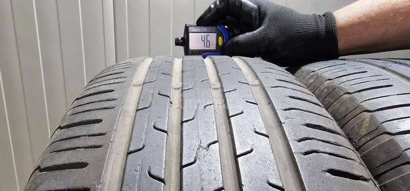 Continental 215/60 R17 Letnja