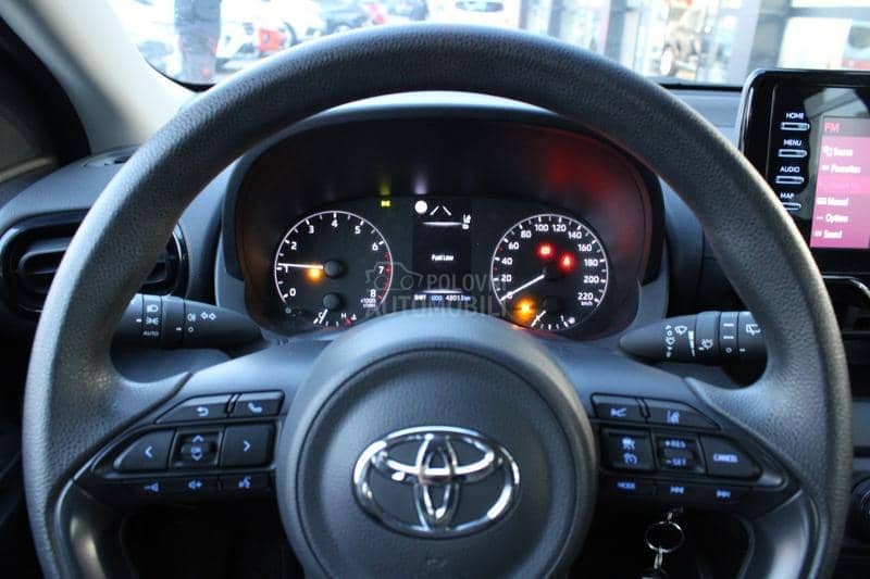 Toyota Yaris 1.0