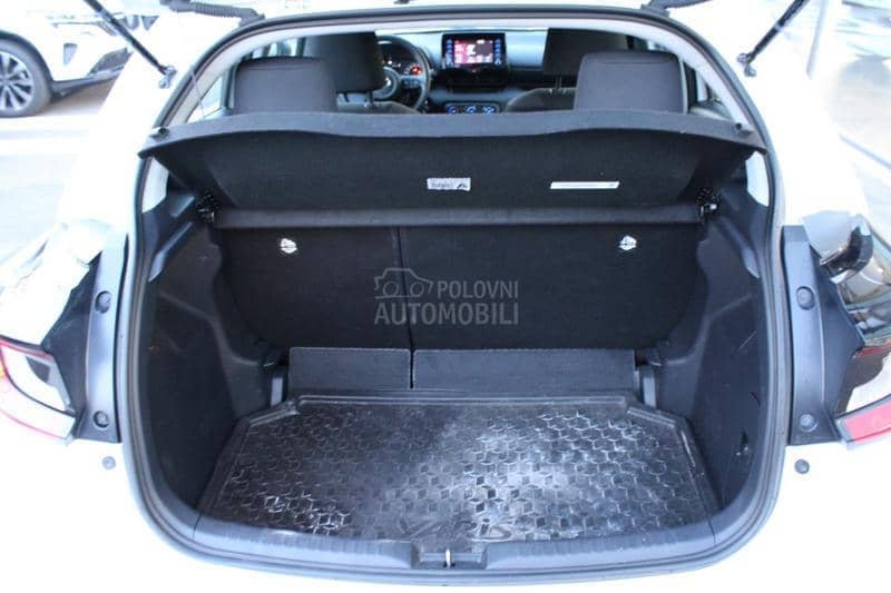 Toyota Yaris 1.0