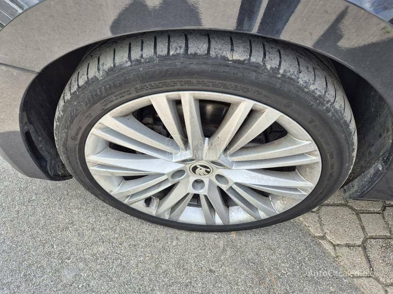 Škoda Superb REZERVISAN