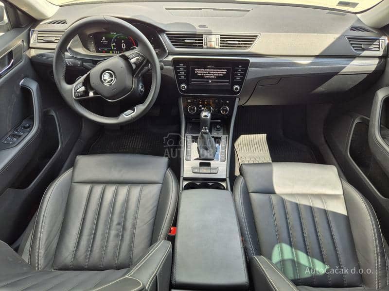 Škoda Superb REZERVISAN