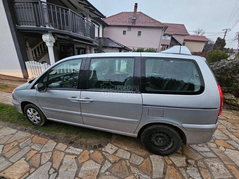 Peugeot 807 