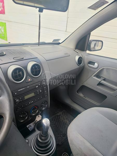 Ford Fusion 1.4 TDCI