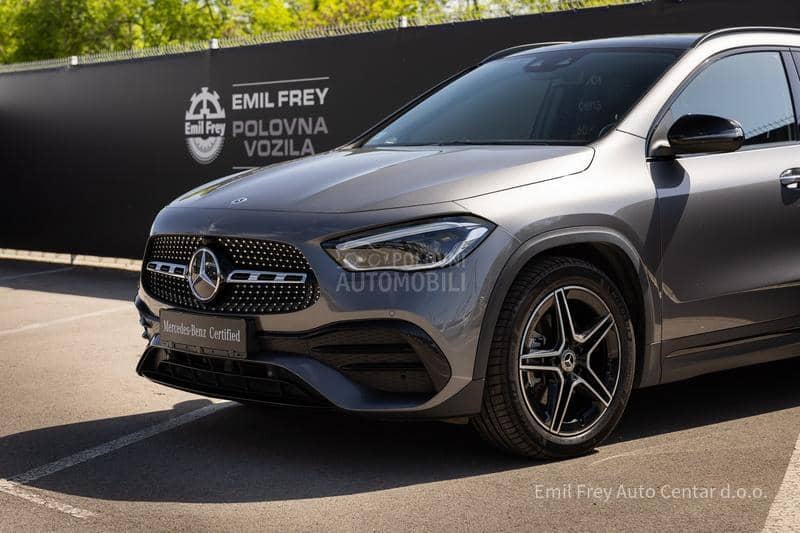 Mercedes Benz GLA 220 