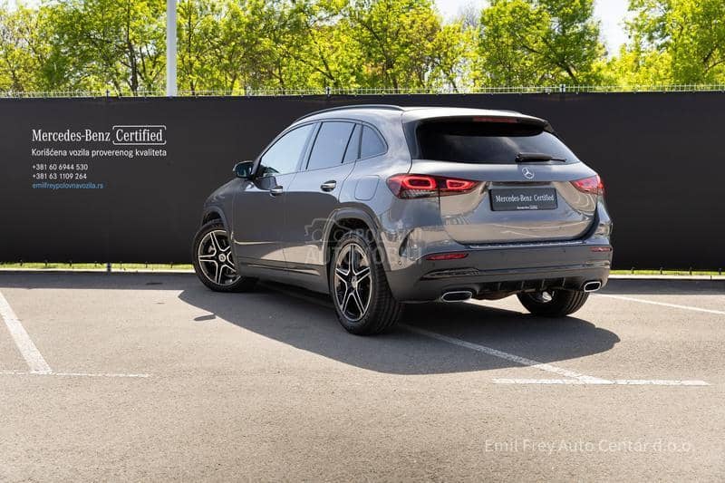 Mercedes Benz GLA 220 