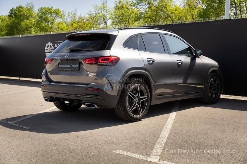 Mercedes Benz GLA 220 