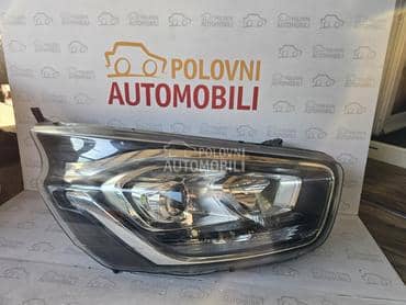 Desni far za Ford Transit Connect od 2017. do 2022. god.